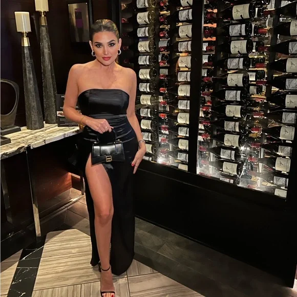 Meshki black satin dress with slit - Picture 4 of 4